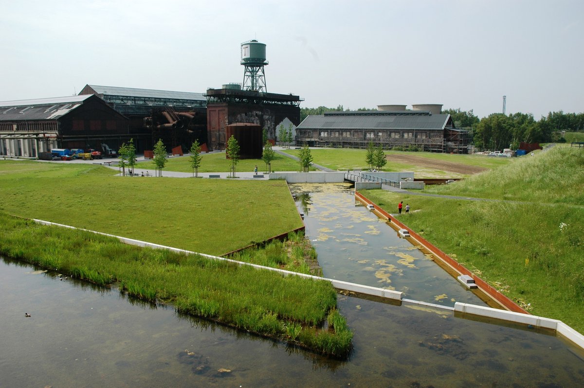 Außenaufnahme der Jahrhunderthalle Bochum